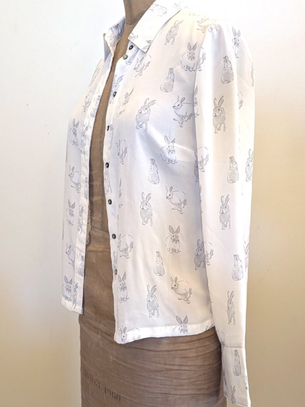 H&M Rabbit Print Shirt - Picture 5 of 9